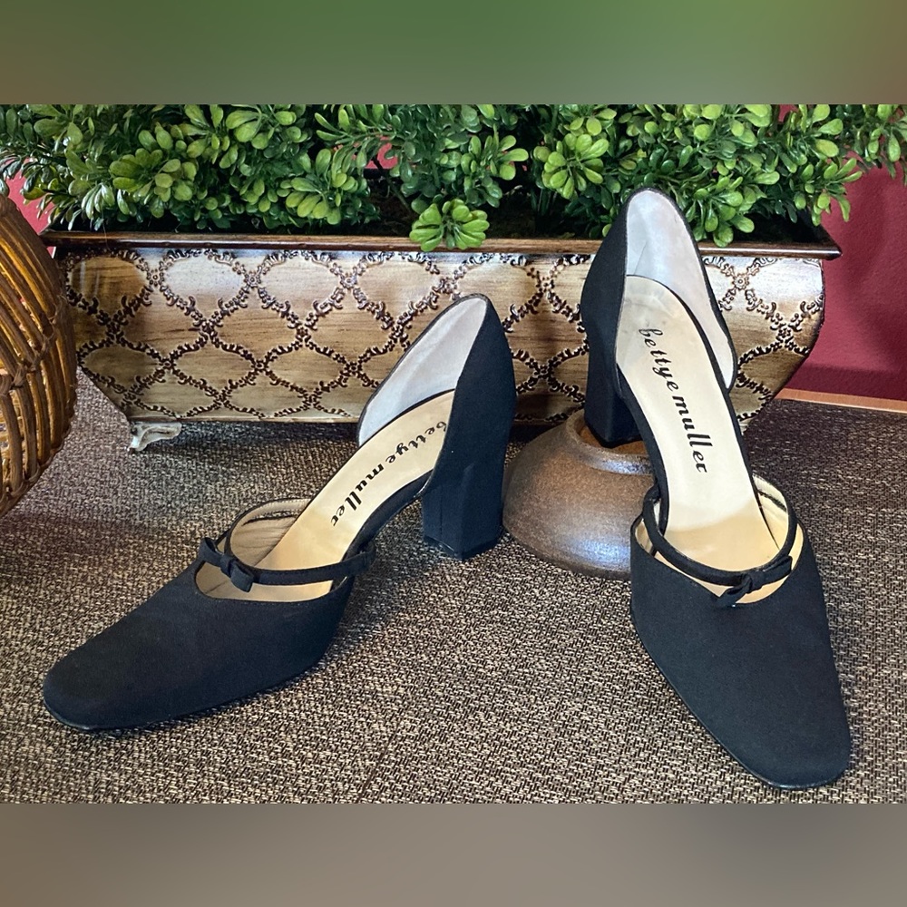Bettye Muller Black Crepe High Heel